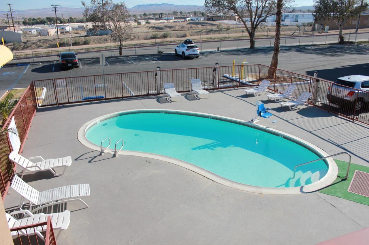 Days By Wyndham Barstow