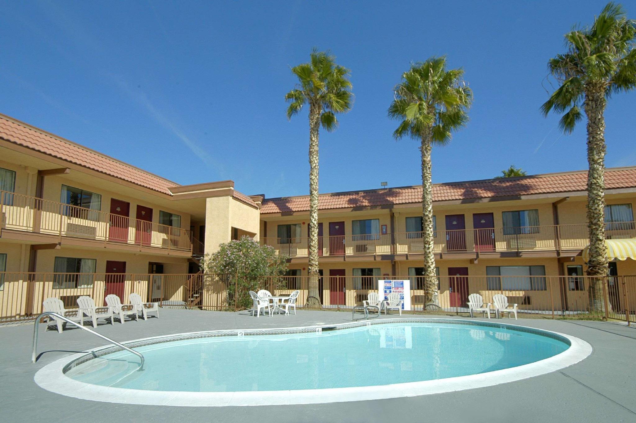 Days By Wyndham Motel